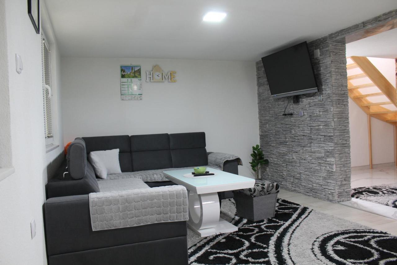Apartman Amina-Ahmad Vinac-يايتشه المظهر الخارجي الصورة