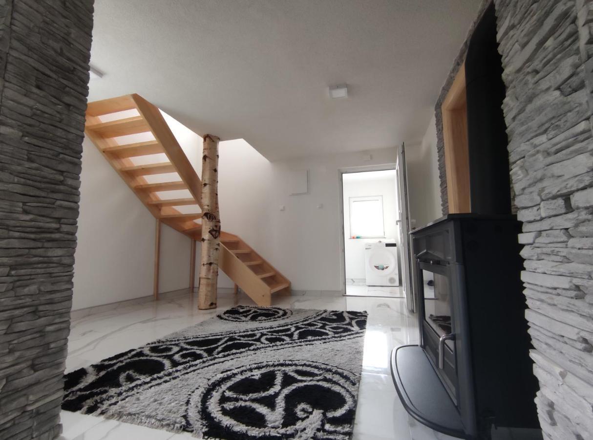 Apartman Amina-Ahmad Vinac-يايتشه المظهر الخارجي الصورة