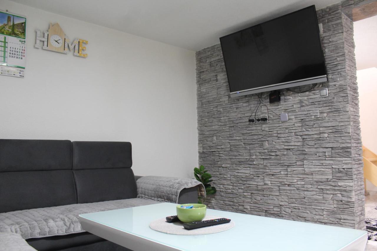 Apartman Amina-Ahmad Vinac-يايتشه المظهر الخارجي الصورة
